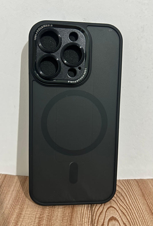 Case Magnética mate ahumado LD | protector de camara iPhone 16 pro max